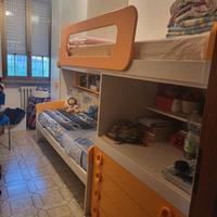 Cameretta a ponte e parete attrezzata