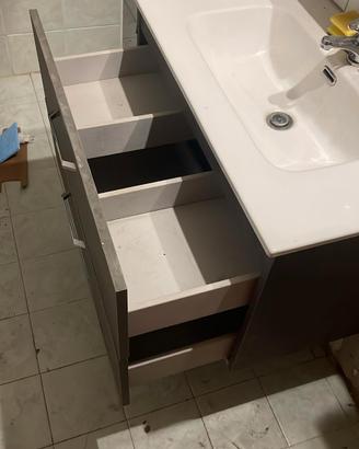 Composizione bagno 
