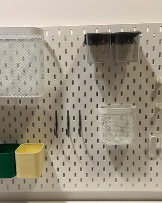 Pannello IKEA SKÅDIS 76×56 con accessori