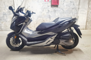 Scooter honda 300 deluxe