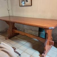 tavolo in legno massello 