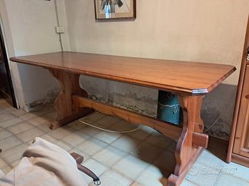 tavolo in legno massello 