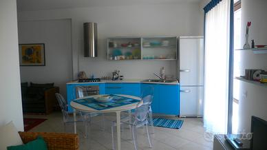 Stazzo circa 120mq con terrazzo e posto auto 