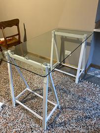 Scrivania / Tavolo in vetro con base a cavalletto