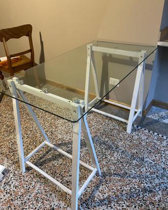 Scrivania / Tavolo in vetro con base a cavalletto