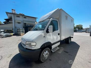 Van trasporto cavalli Renault Master