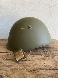 Elmetto italiano M33 originale guscio bellico