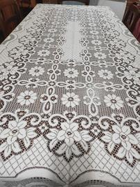 tovaglia traforata anni 70 nuova 