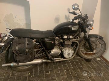 TRIUMPH BONNEVILLE 2006