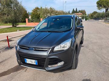 Ford Kuga tetto apribile 4WD 140 CV