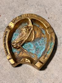 Posacenere in ottone Vintage ferro di cavallo