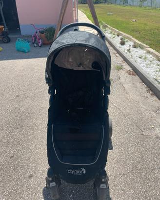 Passeggino Baby jogger e Ovetto Isofix Cibex