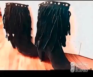 Stivaletti camoscio NUOVI