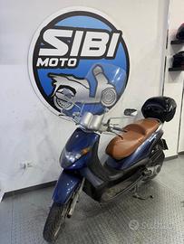 Piaggio Beverly 200