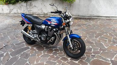 YAMAHA XJR 1300 SP 15.700 KM ORIGINALI !