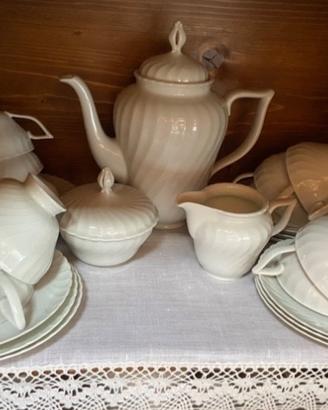Servizio da tavola in ceramica bianca Royal Tettau