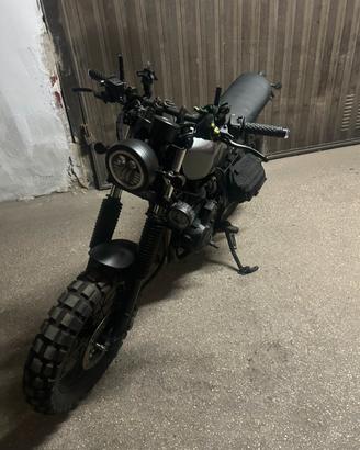 Dominator cafe racer