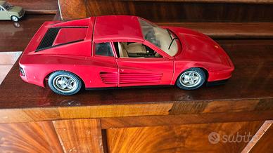 Ferrari Testarossa B burago 1:18