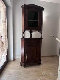 Angoliera in legno