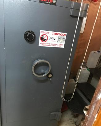 Cassaforte professionale Duto 10