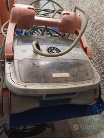 Pulitore per piscina 