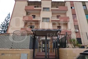 Pressi Buccheri la Ferla luminoso 3 vani 110 mq