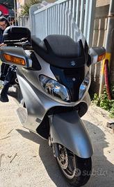 SUZUKI BURGMAN 650