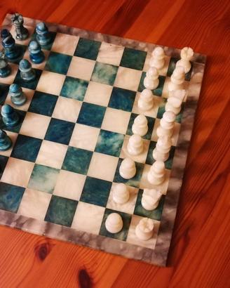 Scacchiera in alabastro