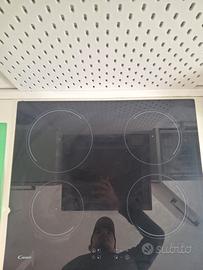 Piano cottura Candy nero da incasso