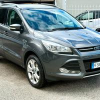 Ford Kuga 2.0 TDCI 150 CV S&S 4WD Titanium