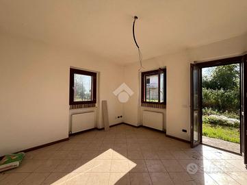 3 LOCALI A CADEO