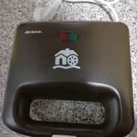 tostapane /tostiera Ariete nuova 