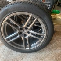 Porsche Macan cerchi in leg