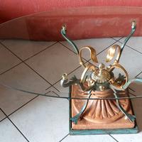 Tavolino da salotto in cristallo e ferro battuto