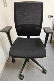 Sedia Kastel Konica