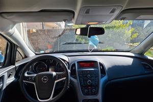 Opel astra j