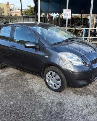 Toyota Yaris 1.0 5 porte Now