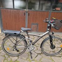 btwin decathlon elettrica 700