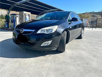Opel Astra 2010