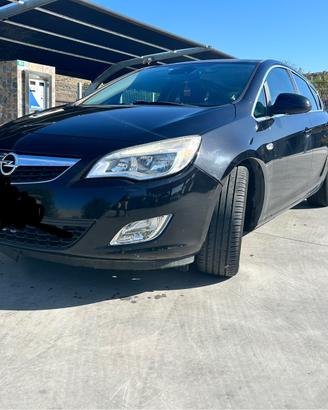 Opel Astra 2010