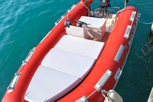 Gommone motore e carrello 