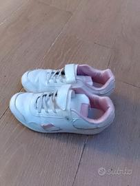 scarpa Reebok bianca e rosa 