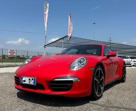 Porsche 911 3.4 Carrera 4 Coupé