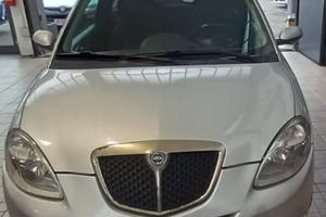 LANCIA Ypsilon 1.3 MJT 90 CV DPF Sport MomoDesign