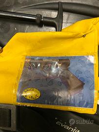 Materiale da apnea vintage