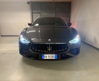 Maserati Ghibli V6 Modena