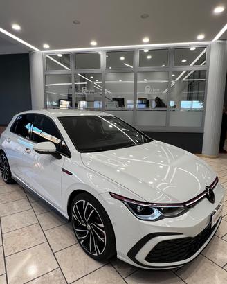 Volkswagen Golf GTI 2.0 TSI DSG