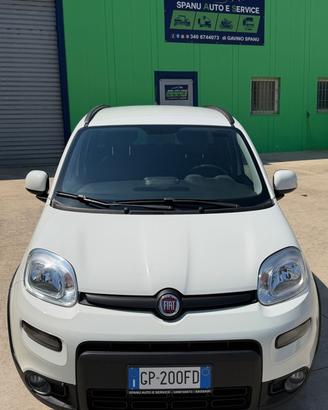 Fiat Panda 1.0 FireFly S&S Hybrid Pandina