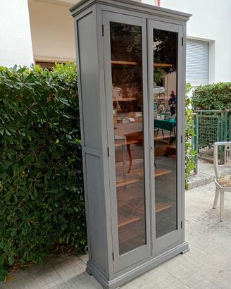vetrina libreria 