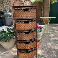 Cassettiera in vinimi e ferro battuto